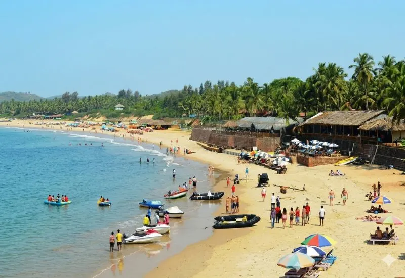 Crowded beach activities near morjim beach goa resorts