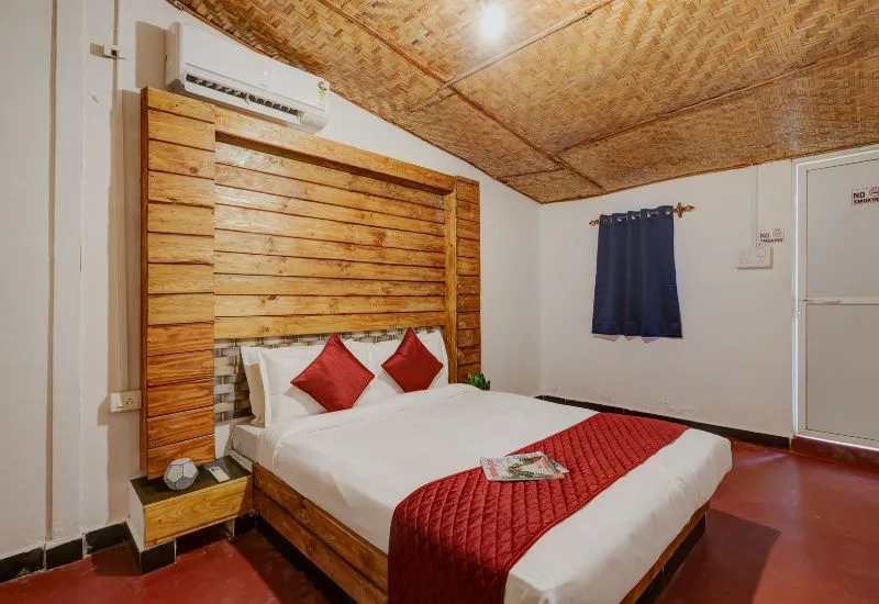 Pool View Cottage bathroom